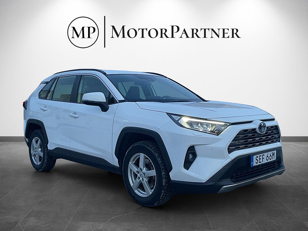 Toyota RAV4 Hybrid AWD-i E-CVT Active Navi Kamera Värmare MOMS