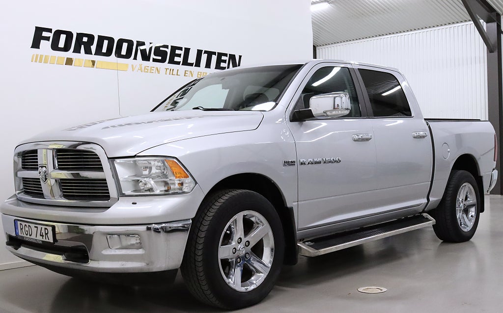 Dodge RAM Crew Cab 5.7 V8 HEMI 4x4 Navi Drag 395hk