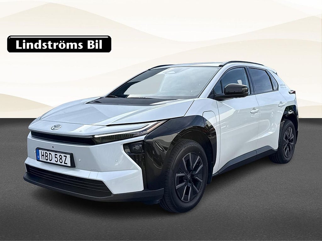 Toyota bZ4X Facelift, AWD Executive, JBL, Vinterhjul