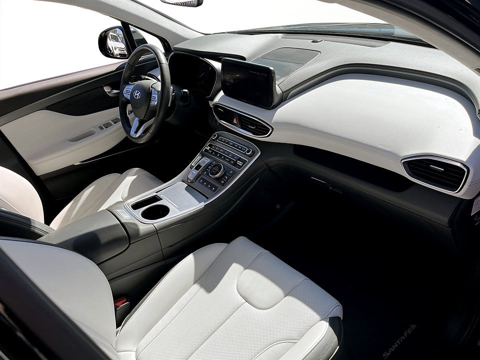 Bild på Hyundai Santa Fe PHEV Advanced 265hk Aut 4WD 7-SITS SKINNKLÄDSEL PANO