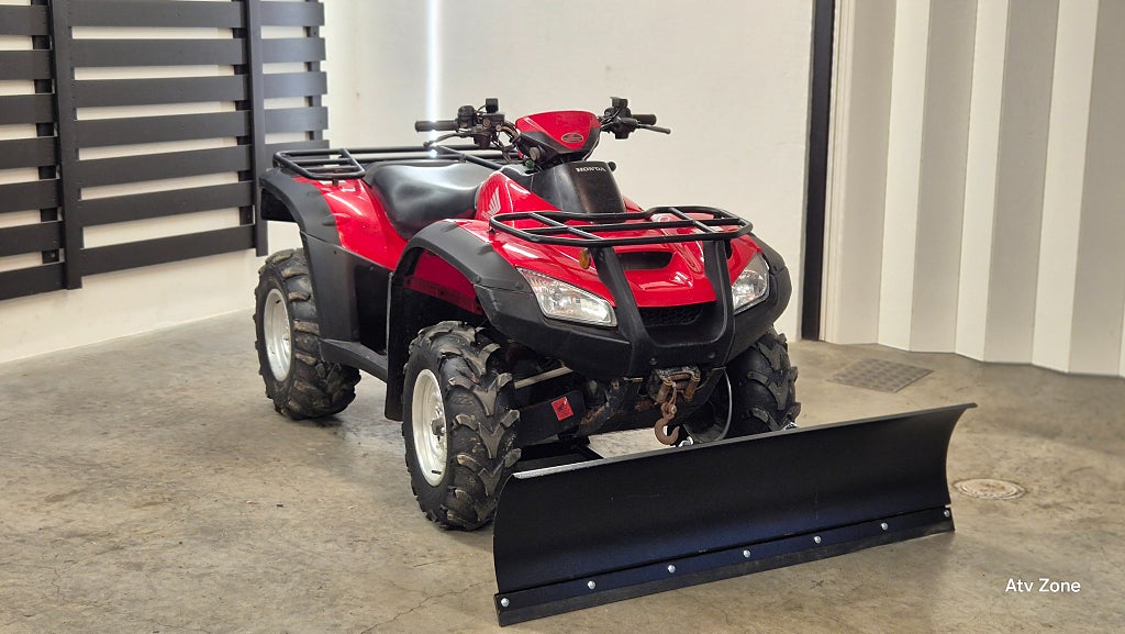 Honda TRX 650 - Snöplog tillval - Nyservad