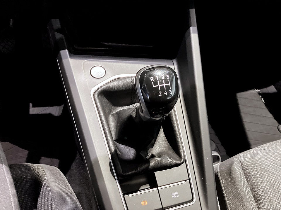 Bild på Volkswagen Golf Base 1.0 TSI 110hk BLUETOOTH FARTHÅLLARE