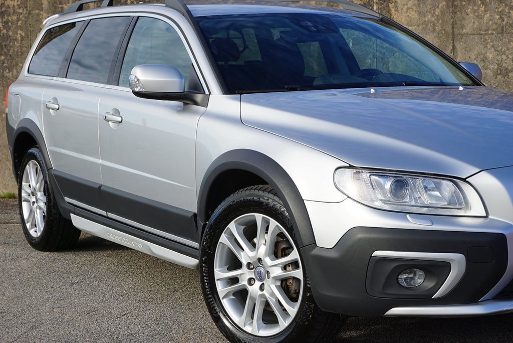Volvo XC70 D4 AWD Classic Summum Keyless Adaptiv-Fart Drag SE UTR