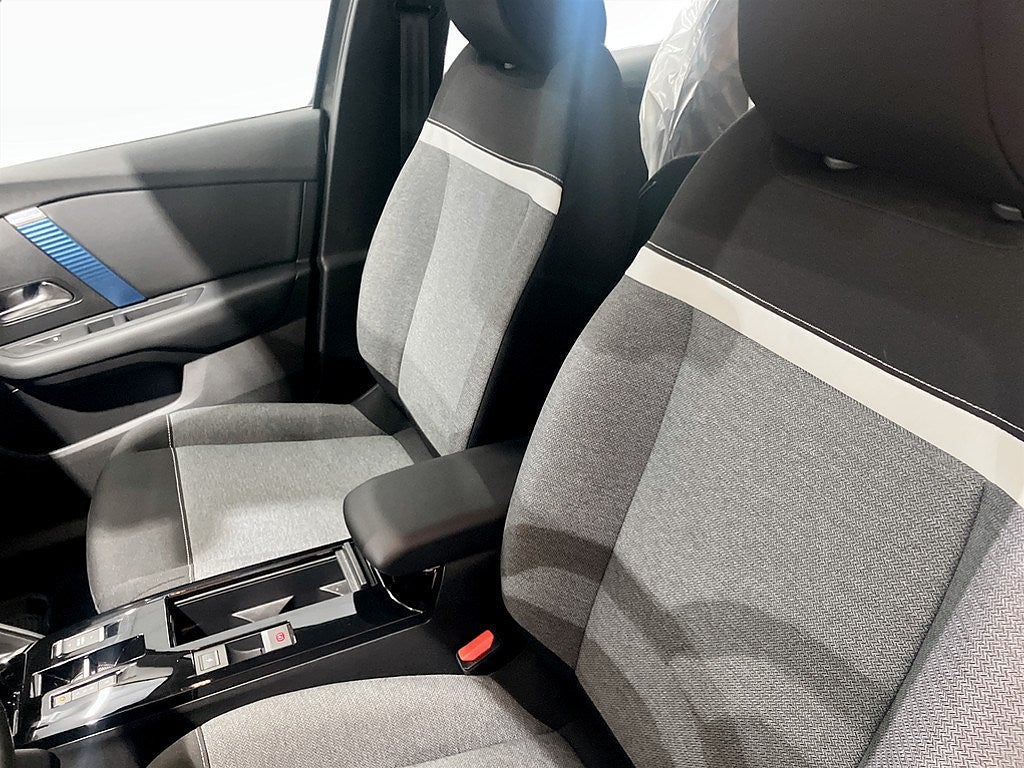 Bild på Citroën e-C4 Feel 50kWh 136hk Aut - CARPLAY, FARTHÅLLARE