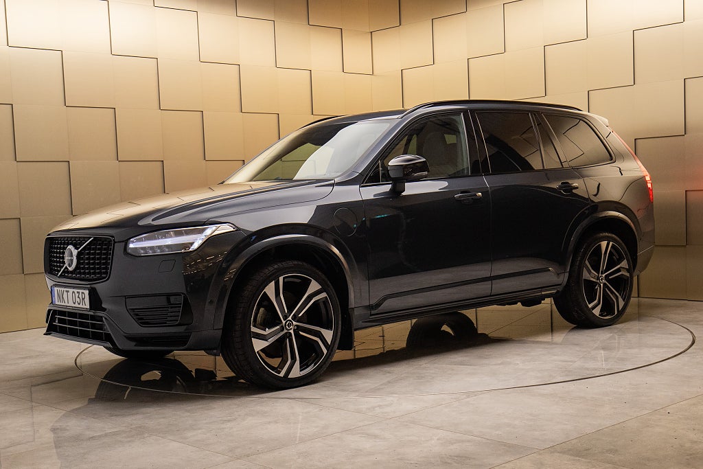 Volvo XC90 Recharge T8 AWD R-Design Pro Ed. / 7 sist / B&W / Luftf