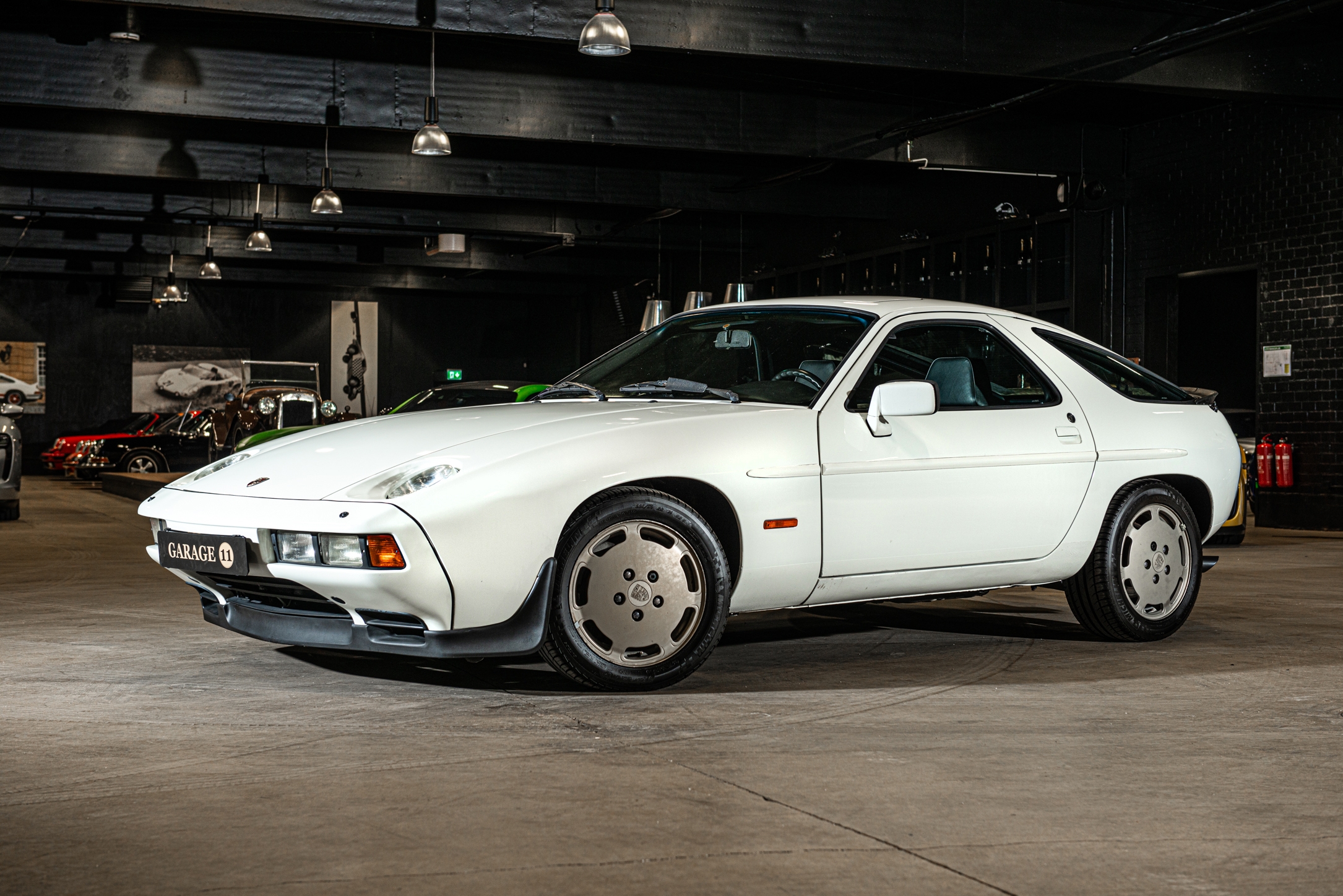 Porsche 928 S 1984, kuva 2/50