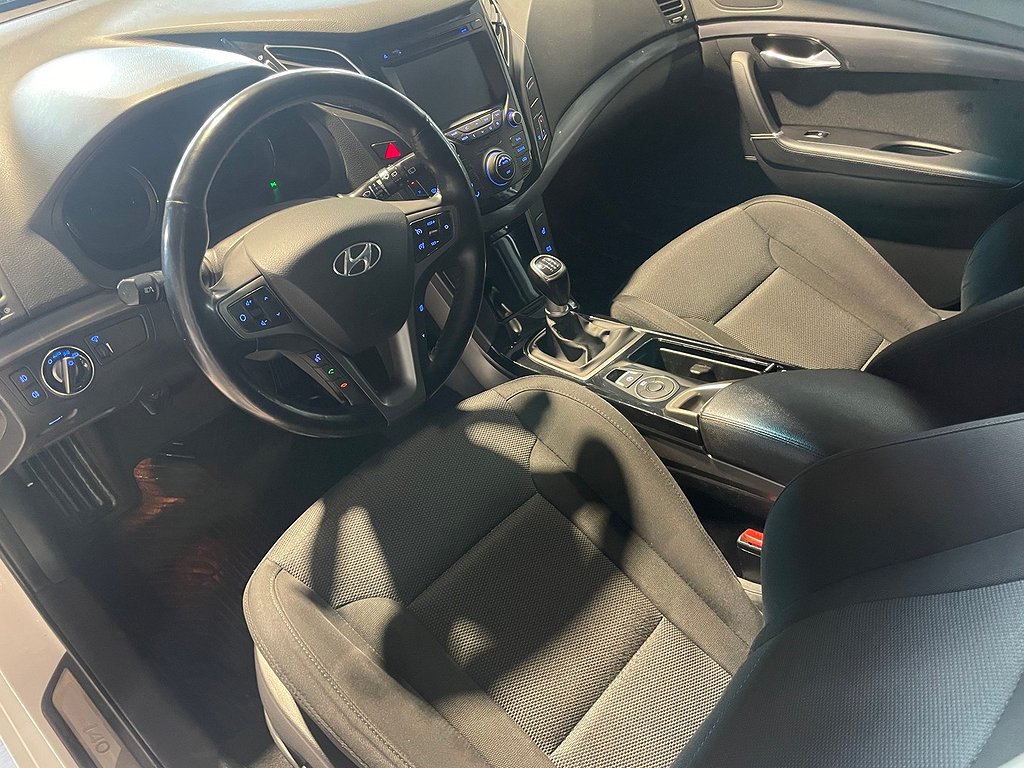 Hyundai i40 cw 1.7 CRDi ComfortPlus | Backkamera | CarPlay 2016