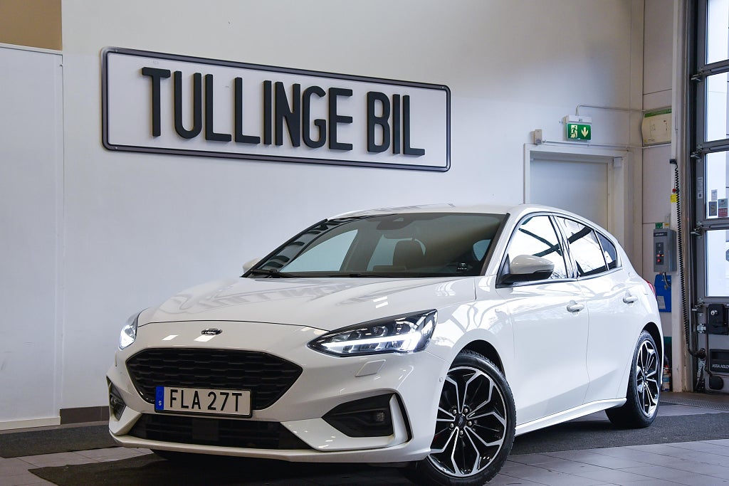 Ford Focus 1.5 182HK ST-Line B&O Drag Värmare Kamera Keyless
