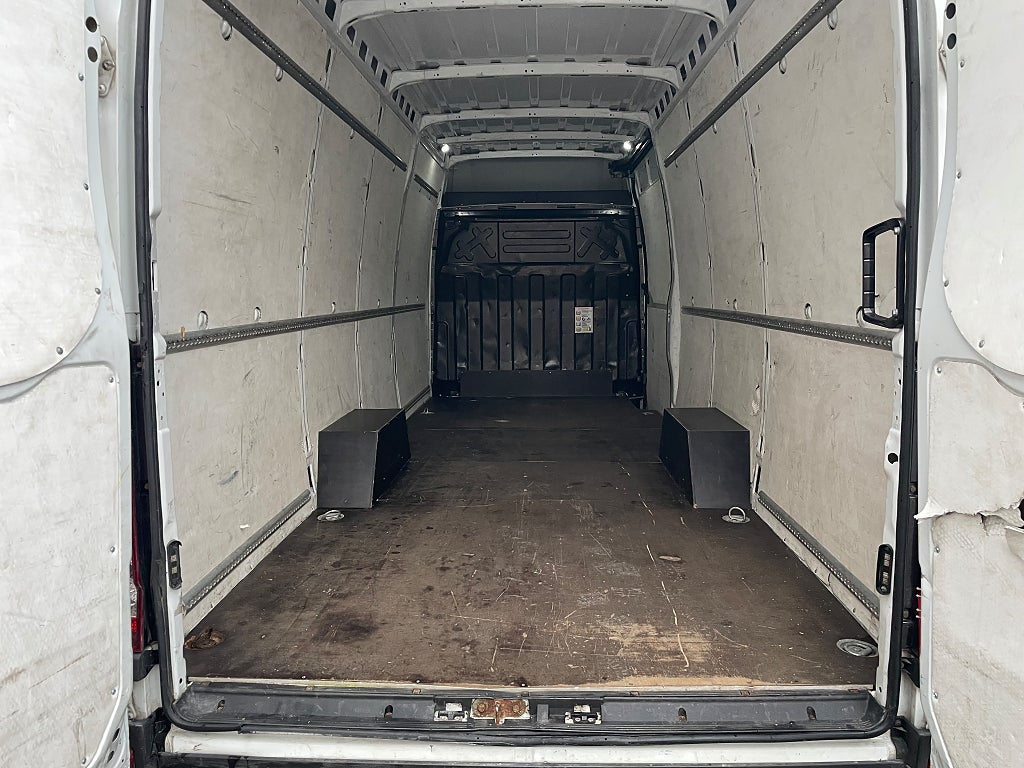 Iveco Daily 2023 - miniatyr 17