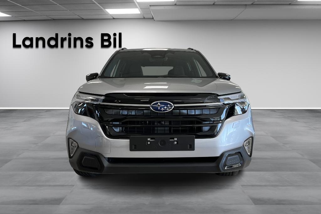 Subaru Forester 2025, photo 2/57