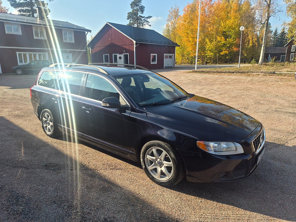 Volvo V70 2011 - miniatyr 4