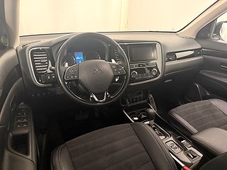 SUV Mitsubishi Outlander 8 av 21