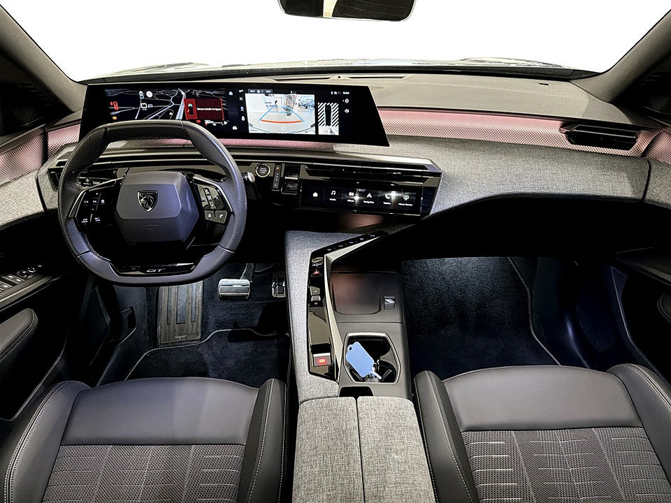 Bild på Peugeot 5008 GT Hybrid 145hk Aut 7-SITS B-KAMERA CARPLAY
