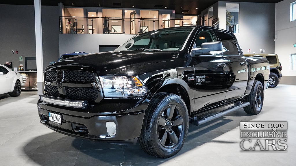 Dodge RAM Classic Crew Cab 5.7L V8 HEMI / LEDRAMP / FLAKLOCK