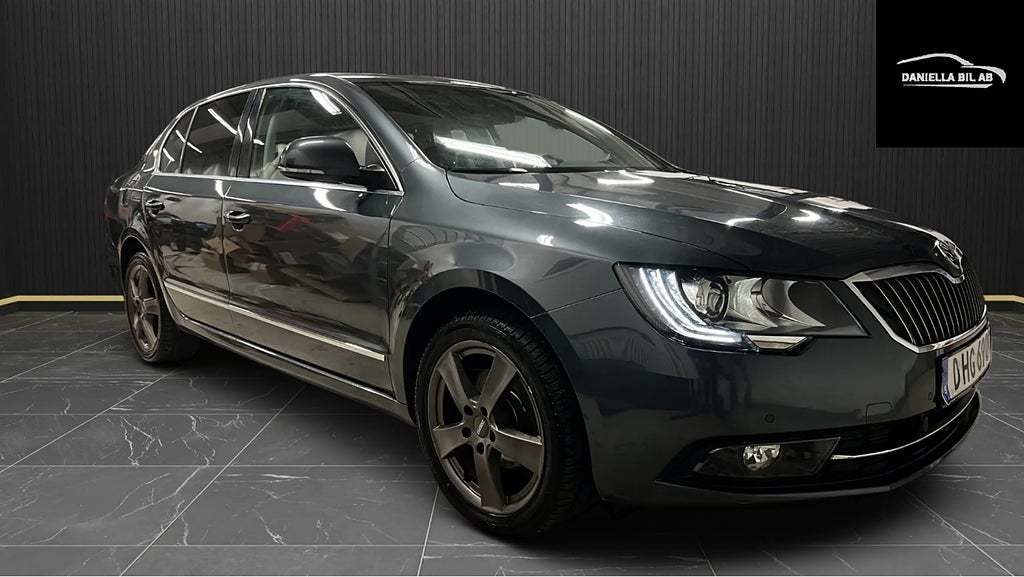 Skoda Superb 1.8 TSI ELEGANCE SVENSKSÅLD 160HK ENDAST 10 384 MIL