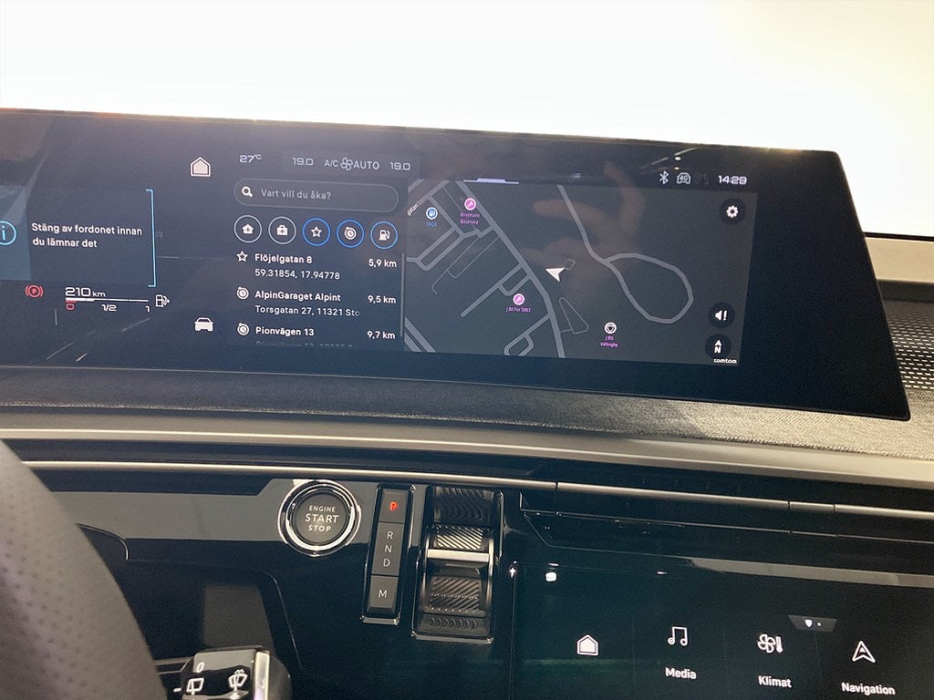 Bild på Peugeot 5008 GT Hybrid 145hk Aut - NYA VINTERHJUL INGÅR!