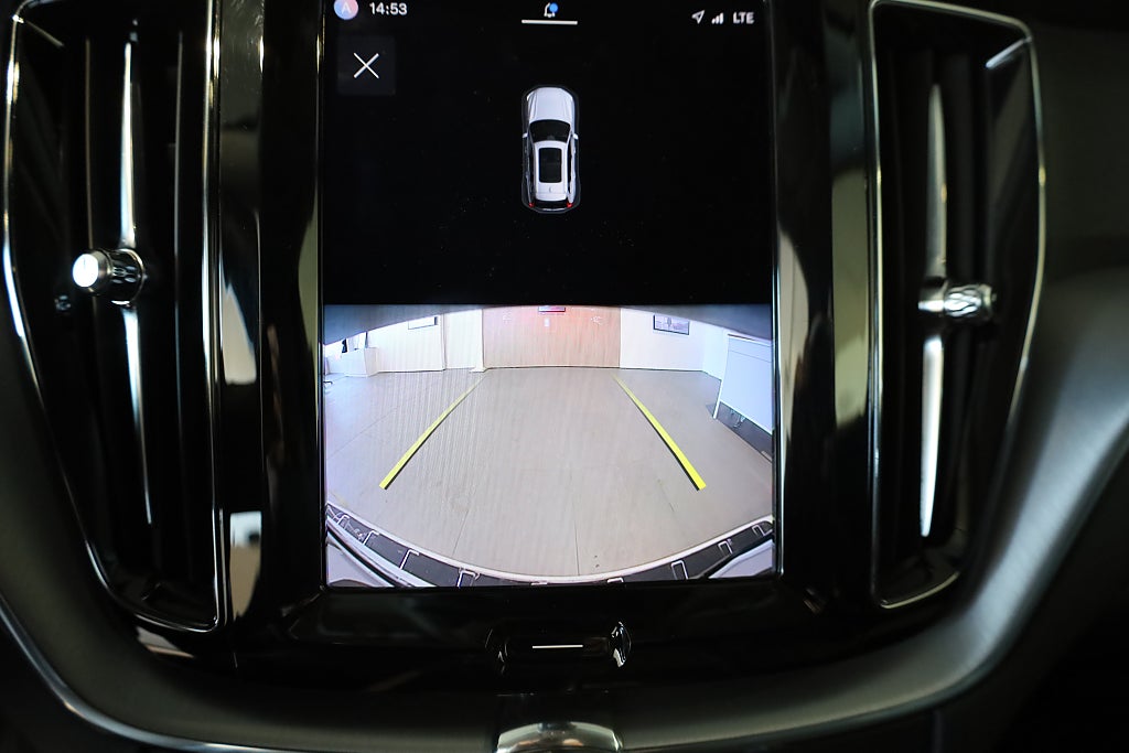 Volvo XC60 B4 AUT Momentum Advanced Navi Kamera Keyless CarPlay 2022