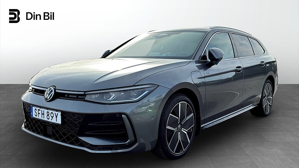 Volkswagen Passat EHYBRID 272 DSG6 R-LINE Swe Edition lagerkampanj