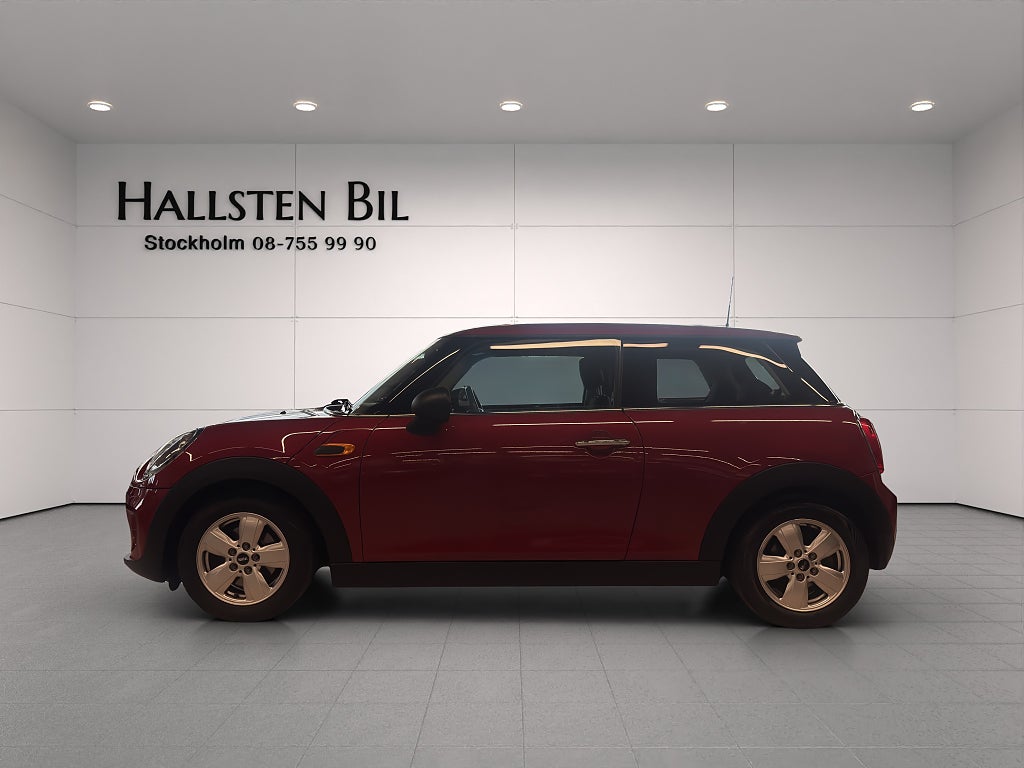 MINI One First Års skatt 602:- 1 Ägare Besiktigad tom 270630