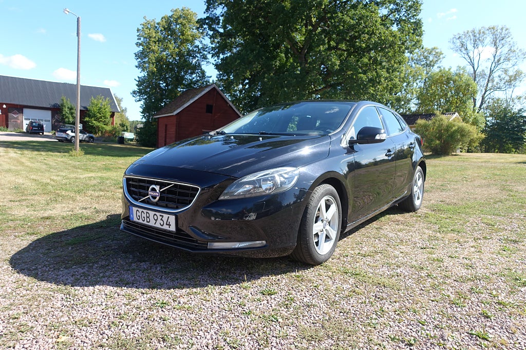 Volvo V40 D2 Your Kinetic Euro 5 Kamrem bytt D-Värmare