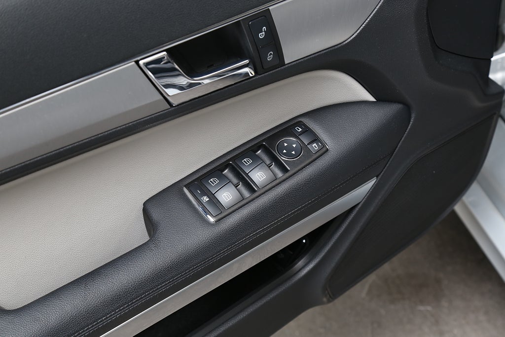 Mercedes-Benz E 250 CDI Coupé BlueEFFICIENCY 5G-Tronic 204hk 2010