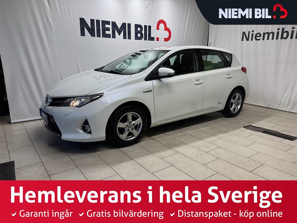 Toyota Auris Hybrid e-CVT Active Kamera Kamkedja S&V-däck