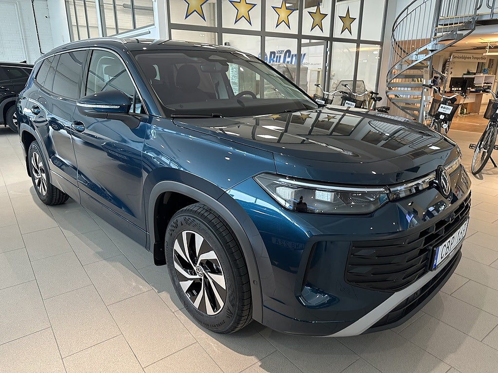 Volkswagen Tayron LIFE TSI 204 HK DSG7 4M