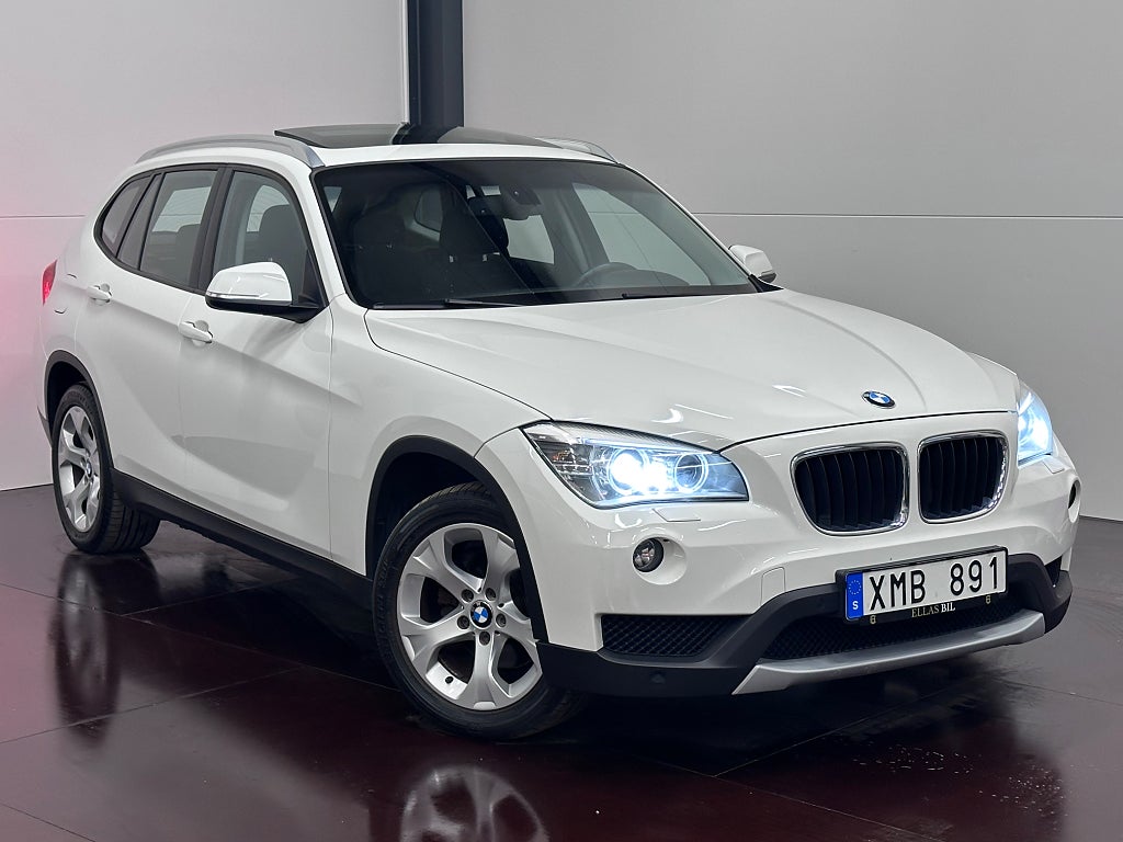 BMW X1 XDRIVE20D 184HK PANO HIFI NAVI B-KAM DRAG