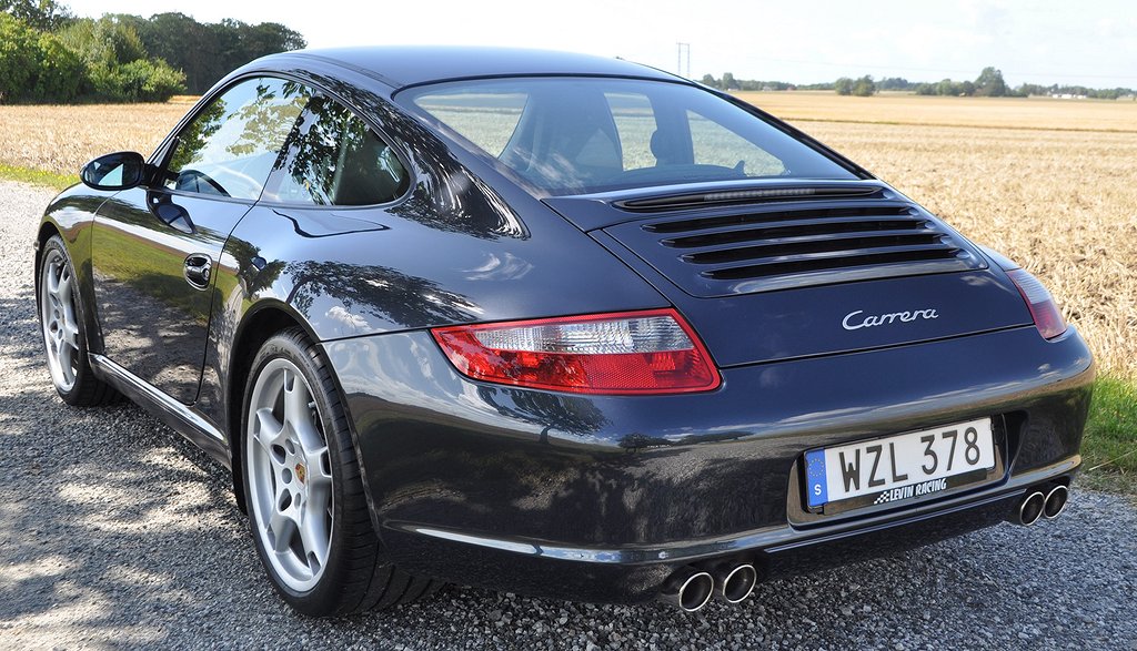 Porsche 911 Carrera Svensksåld Låga mil