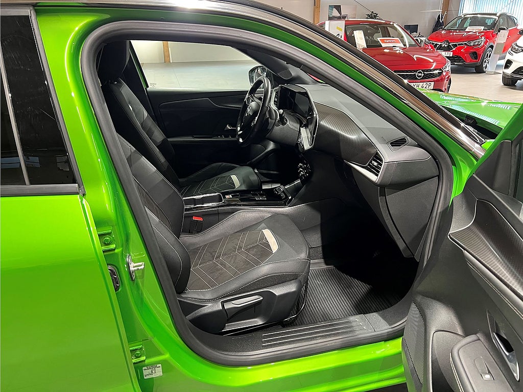 Bild på Opel Mokka Ultimate 1.2 PT 130hk Aut - BACKKAMERA, CARPLAY