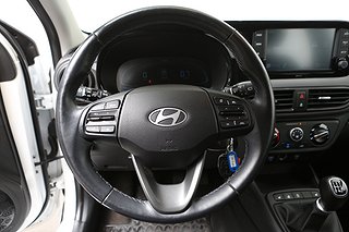 Halvkombi Hyundai i10 9 av 16