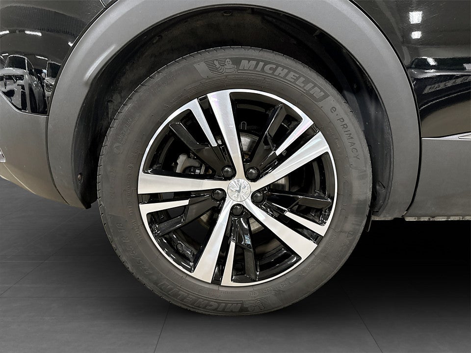 Bild på Peugeot 3008 GT HYBRID4 300hk Aut AWD - B-KAMERA