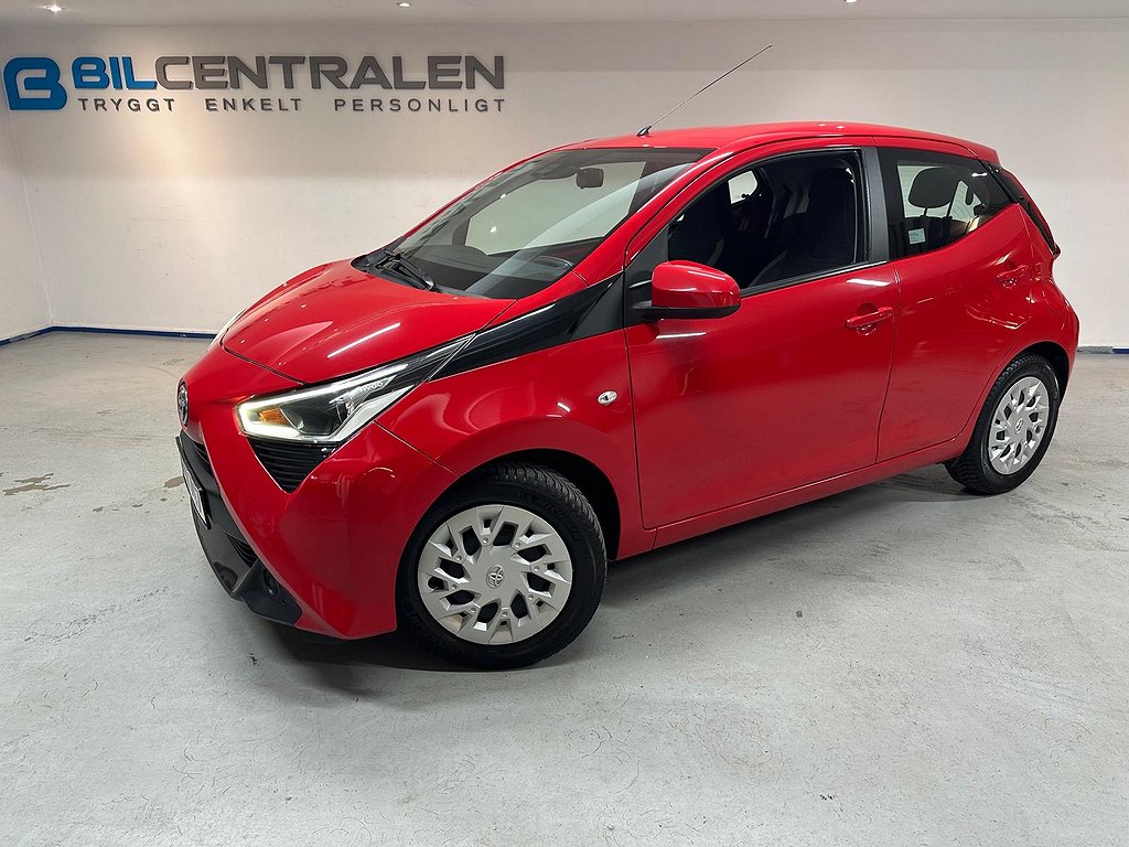 Toyota Aygo 5-dörr 1.0 VVT-i x-shift B-Kamera X-PLAY körfilvar