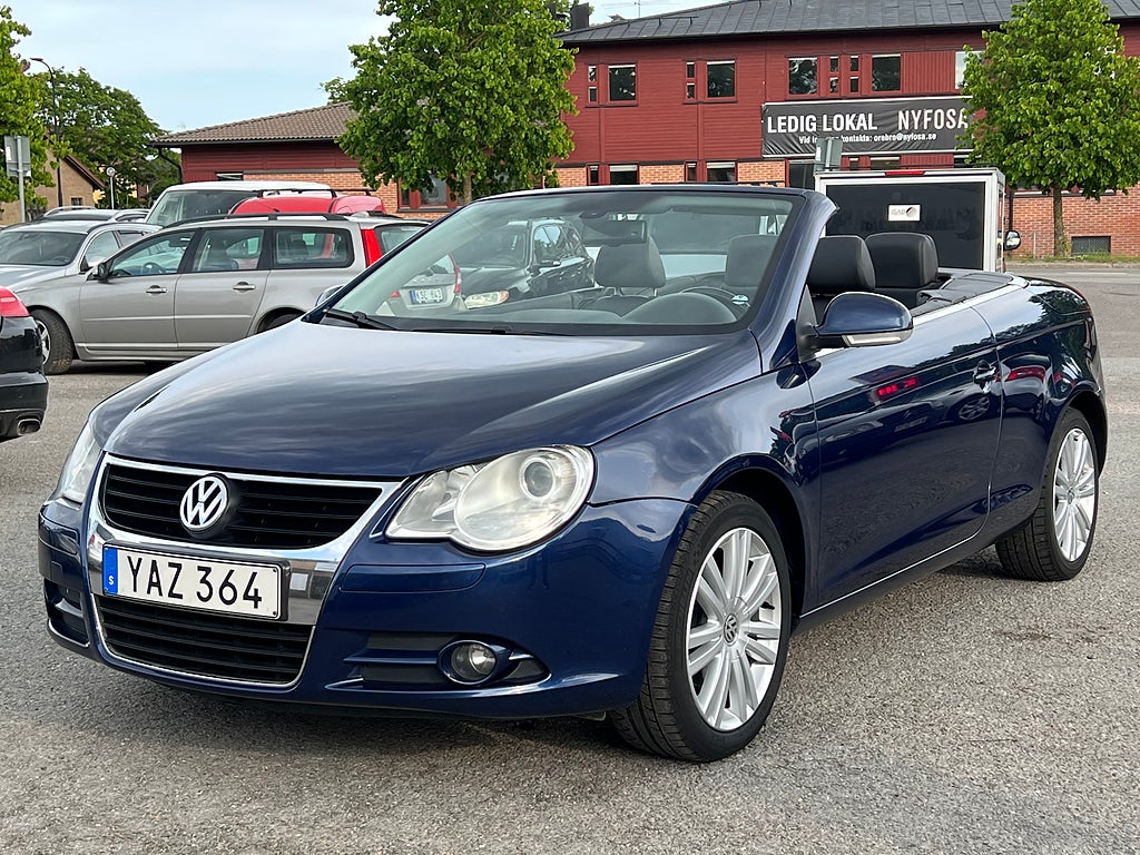 Volkswagen Eos 2.0 FSI Cab 150HK Nyservad Panorama Skinn 