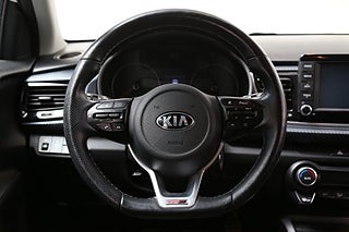 Halvkombi Kia Rio 14 av 23