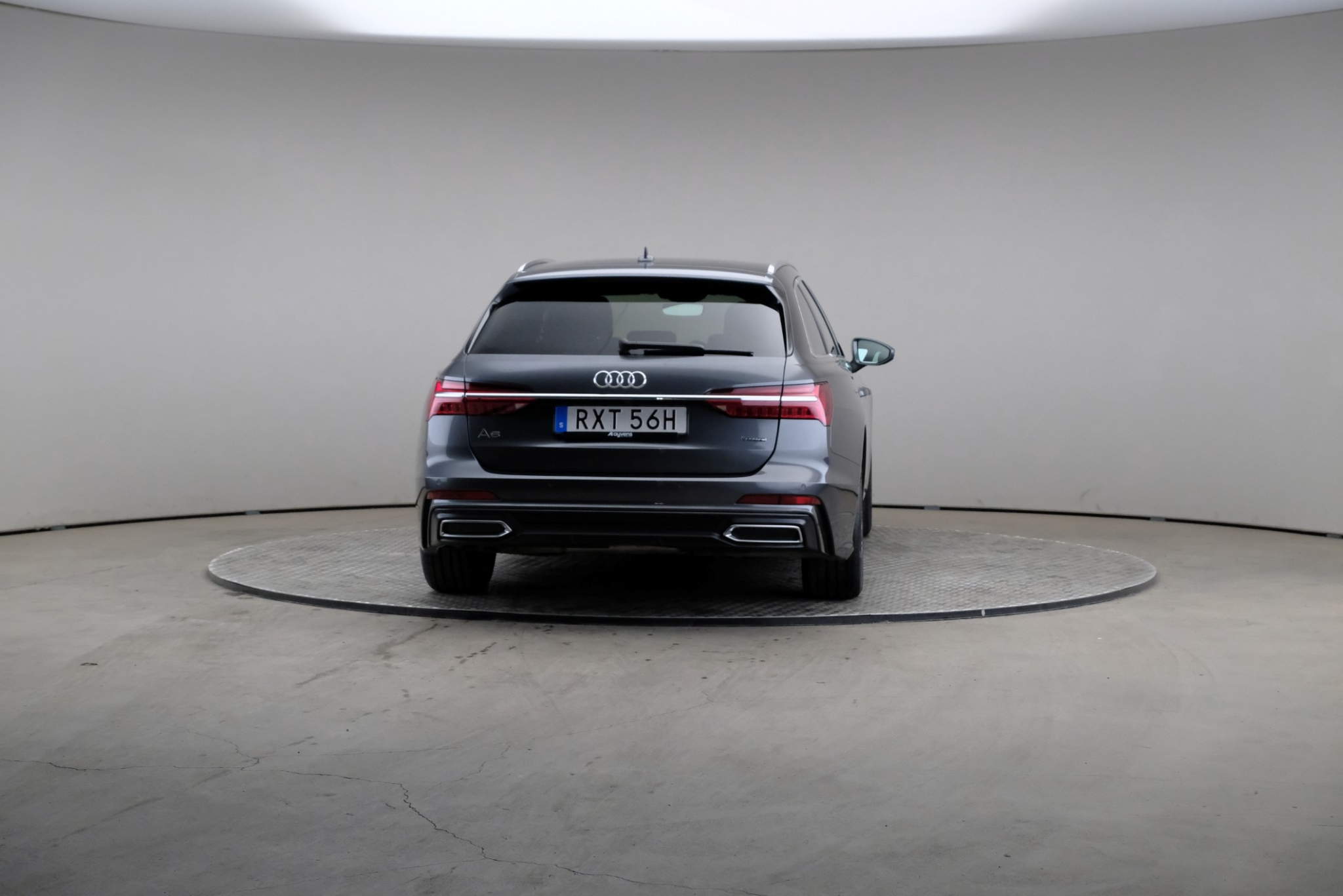 Audi A6 2023, bild 2/10