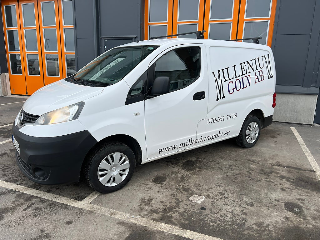 Nissan NV200 Van