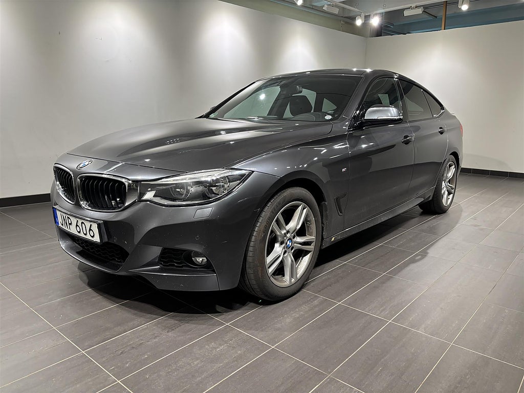 BMW 330i