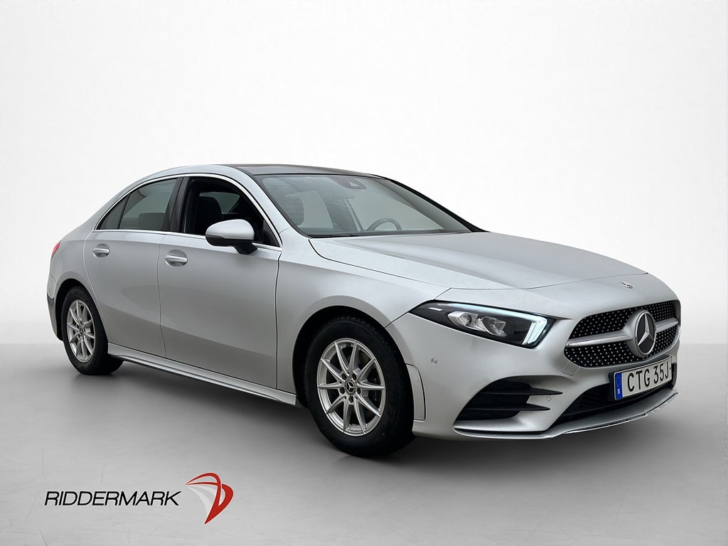 Mercedes-Benz A 180 d AMG Sport Wide Pano Värm Drag CarPlay