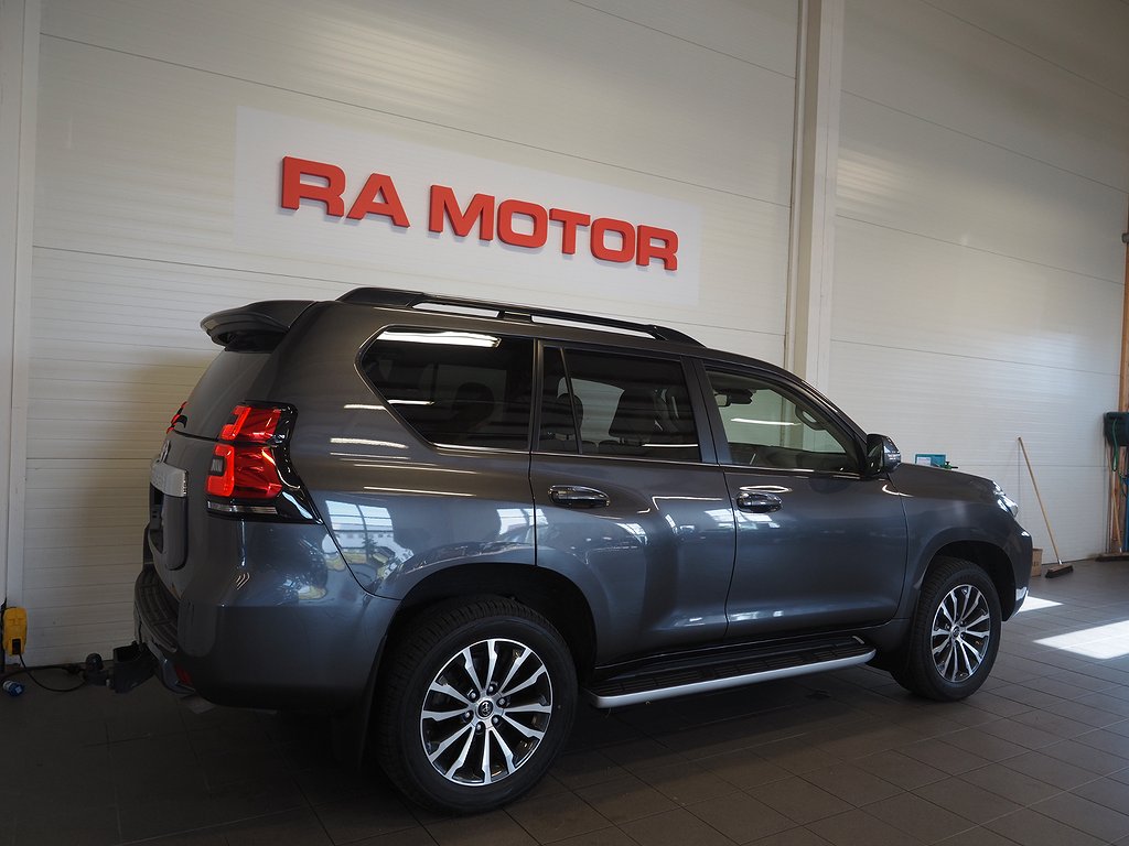 Toyota Land Cruiser 2.8 D-4D 4WD 7-sits Premium D-Värm Drag 2023