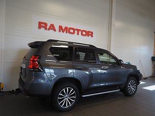 SUV Toyota Land Cruiser 5 av 27