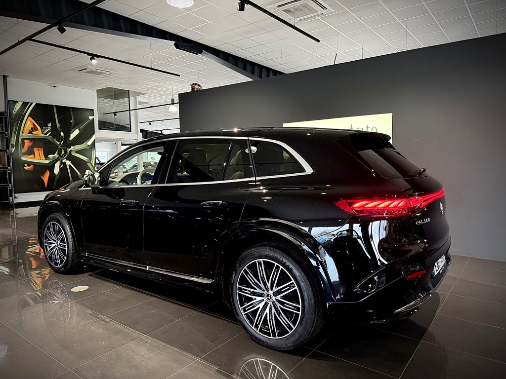 Mercedes-Benz EQS SUV 500 4MATIC AMG Superscreen Premium Plus - bild 2