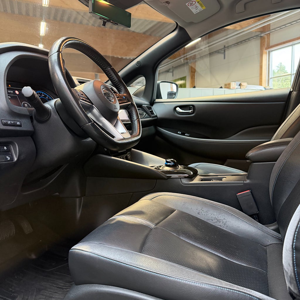 Nissan Leaf e+ 217hk Tekna Skinn BOSE 360° Navi 385km