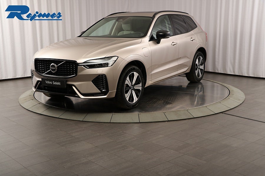Volvo XC60 Recharge T6 II Plus Dark Edition.
