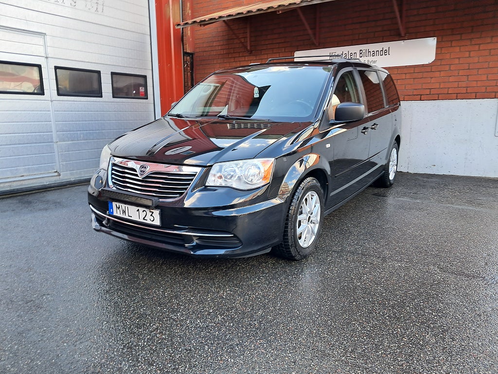 Lancia Voyager 2.8 Executive Euro 5