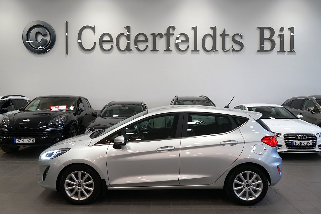 Ford Fiesta 1.0 EcoBoost Titanium 1-Ägare *2167mil* V-hjul 3,45%