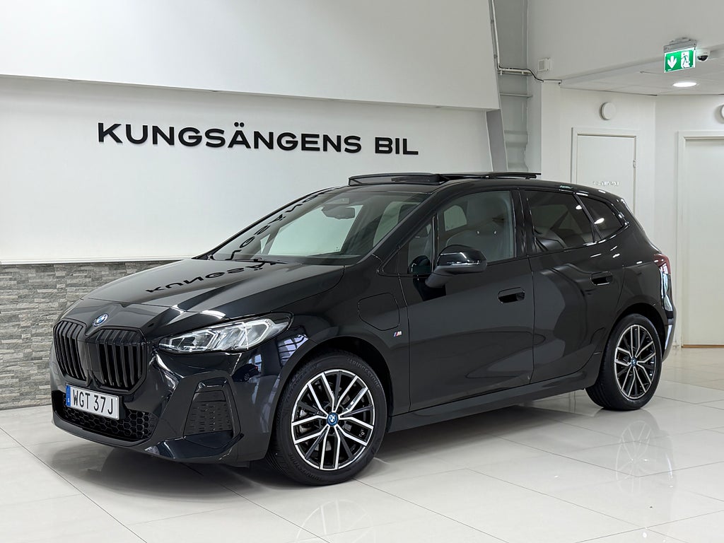 BMW 230e xDrive Active Tourer M Sport PANO H/K DRAG MASSAGE 326h