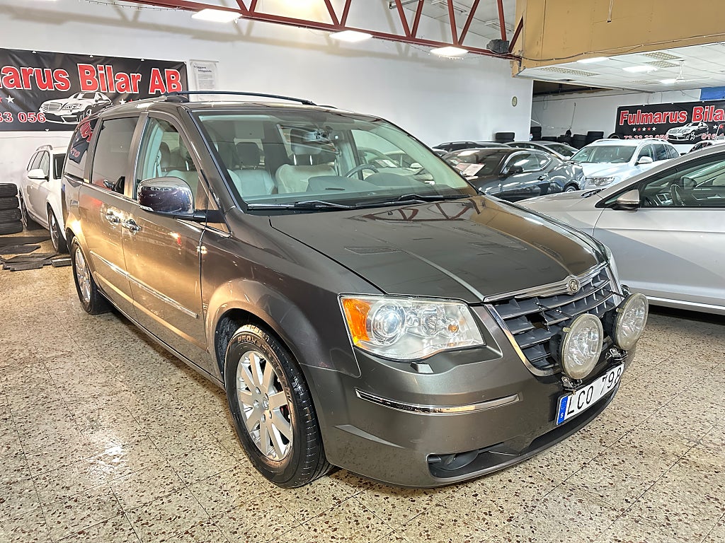 Chrysler Grand Voyager 3.8 V6  Full Utrustad 7-Sits Automat Gps Skinn  193hk