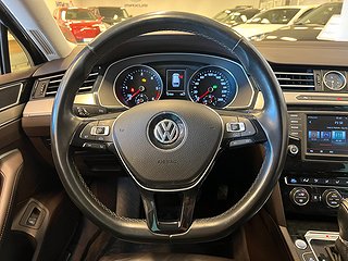 Volkswagen Passat 2.0 4M Executive 240hk Kamera/Drag/Dvärm
