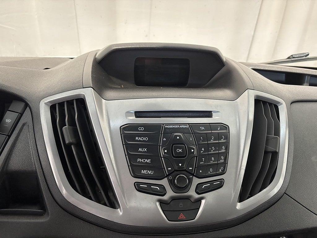 Ford transit 350 Chassi Cab 2.2 TDCi AWD Flakbil Drag Värm